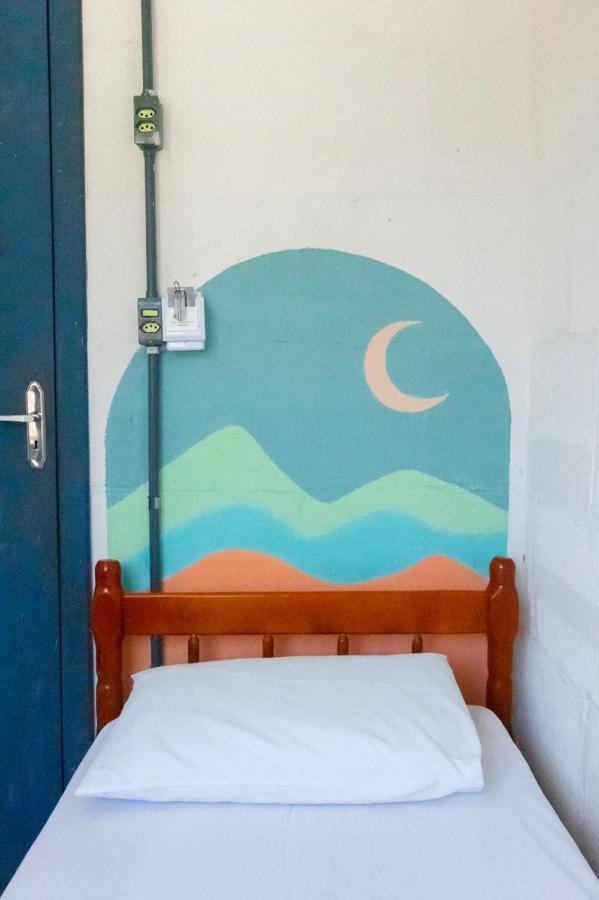 Sea Wolf Surf Hostel Florianopolis Bagian luar foto